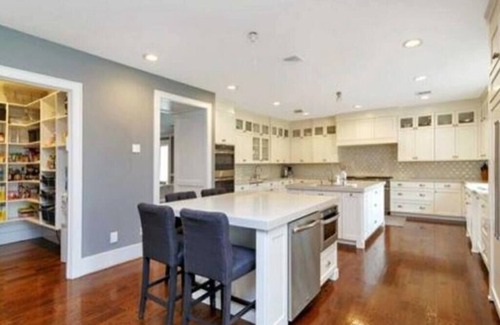 Teaneck Casa | Dream Summer Vacation Home in Teaneck NJ