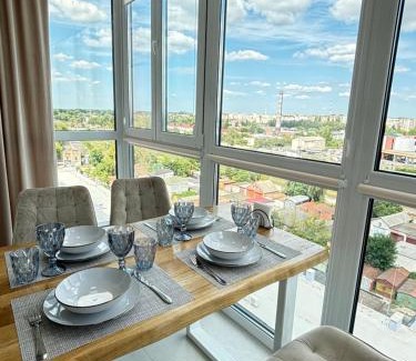 Lutsk Apartamento | Dream town Apartaments біля залізничного вокзалу