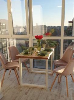 Lutsk Apartamento | Dream town Apartaments біля залізничного вокзалу