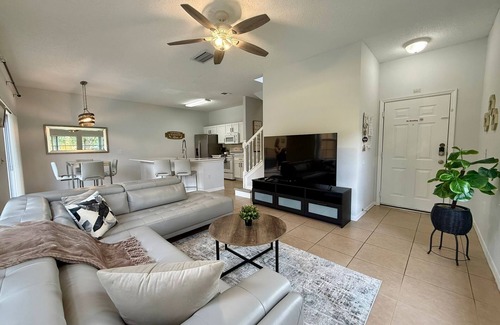 Kissimmee Casa | Vacaciones Inolvidables – Casa Moderna con Piscina