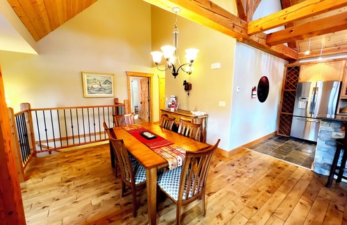 East Kootenay Casa | Dreamcatcher Mountain Cabin - Ski-Bike-Golf-Relax