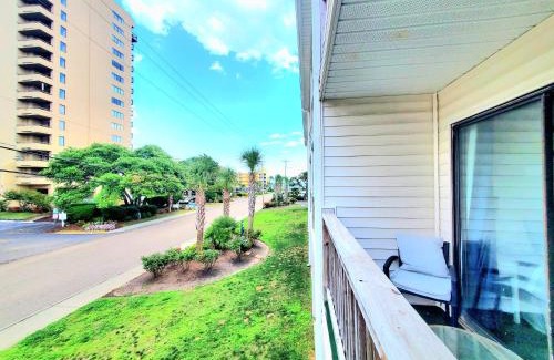 Myrtle Beach Casa | Dreams by the Sea Spacious 2BR Villa with Pool, Balcony, Beach Access & Seasonal Free Attractions