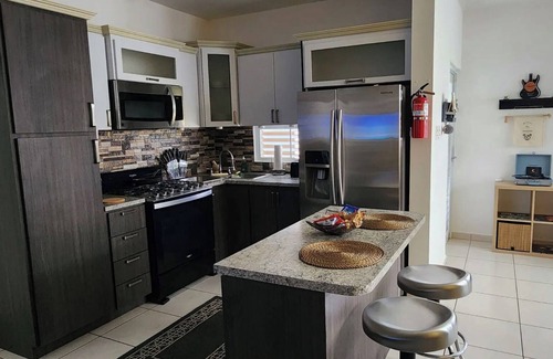 Almirante Norte Casa | Dreamsville- Tropical Dream near river, beaches, food and more!