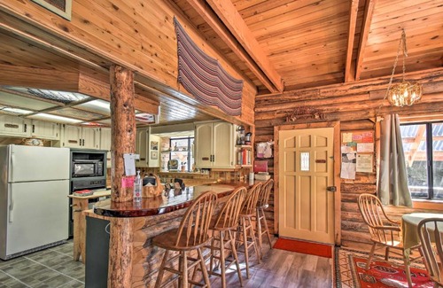 Ponderosa Casa | Dreamtime Cabin with Deck in Sequoia Natl Forest!