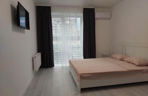 Lutsk Apartamento | DreamTown Однокімнатна біля вокзалу