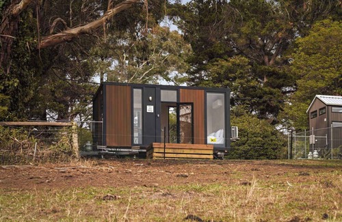 Red Hill Casa | Dreamy 1 by Tiny Away