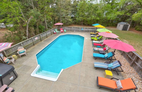 Corolla Light Casa | Dreamy 7BR | Private Pool | Hot Tub | Fireplace