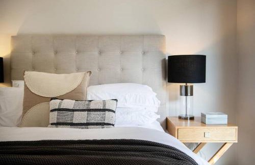 Dromana Casa | Dreamy Dromana Family Getaway - with Jacuzzi