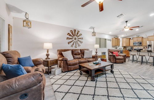 Dos Rios Casa | Dreamy home with private pool, high-speed WiFi, full kitchen, & W/D