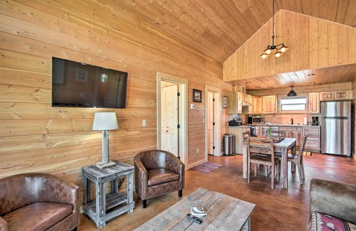 Livingston Cabina | Dreamy Mountain-View Cabin Near Yellowstone!