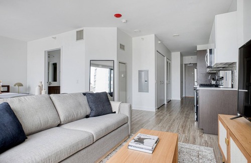 South Loop Apartamento | Dreamy South Loop Studio w/ Pool, Gym, Roof Deck, near L, by Blueground (#CHI430)