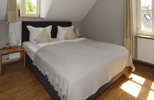 Klingenmuenster Casa | Dreibettzimmer Dusche/wc - Stiftsgut Keysermühle Ggmbh