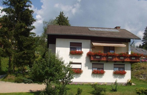 Mariahof Apartamento | Dreibettzimmer mit Dusche, WC - Angelika Zischmayer