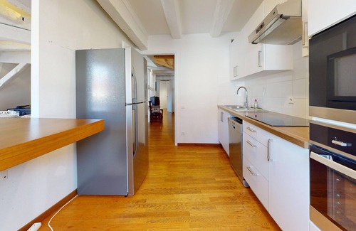 Old Town Apartamento | dreyfus duplex city center ac 3br 2bth 165m2