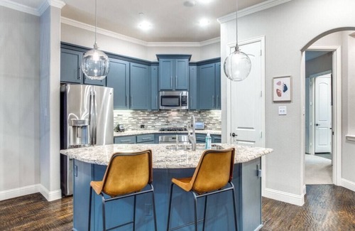 Plano Casa | Driem House Luxurious Home in Legacy - Long Term