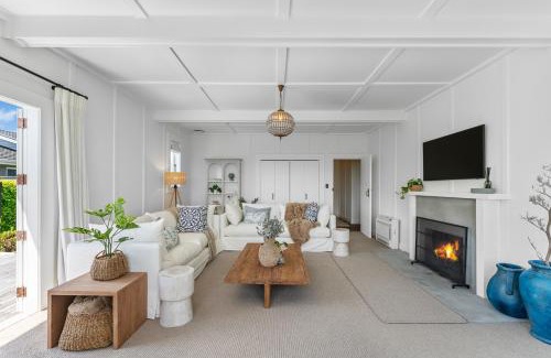 Waitahanui Casa | Drift at Five Mile Bay - Taupo