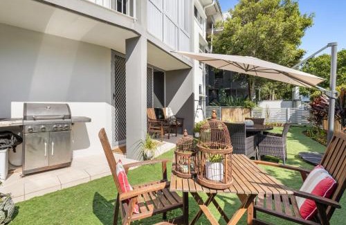 Casuarina Apartamento | Drift North 42 with Resort Pool