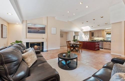 Goleta Apartamento | Driftwood Club - 4bd, Pet Friendly, Tennis Courts, Games