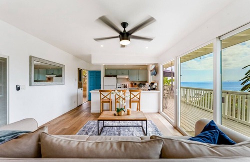 Summerland Apartamento | Driftwood Club - Lillie's Oceanview Retreat (Pet Friendly)