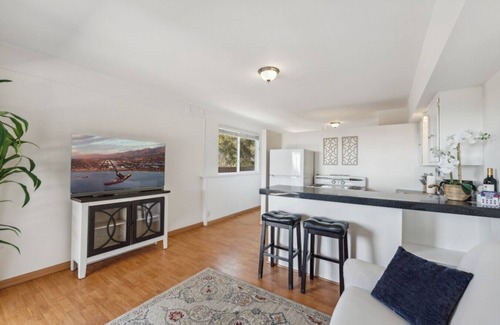 Santa Barbara Apartamento | Driftwood Club - Whitney's Oceanview Studio! (Full Kitchen)