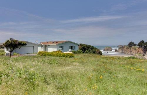 Fort Bragg Casa | Driftwood Cottage