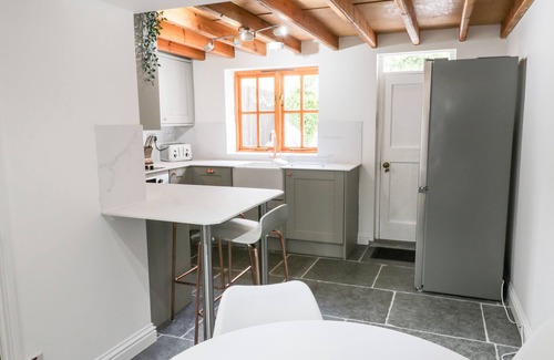 Hinderwell Cabaña | DRIFTWOOD COTTAGE, pet friendly, with open fire in Hinderwell