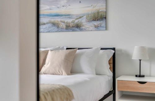 Eau Claire Apartamento | Driftwood Heights DT Gym City Views