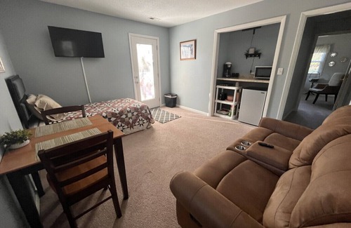 Conway Condominio | Driftwood Suite . Close to CCU. 1bd/1 ba Apartment