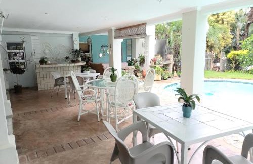 Umhlali Beach Casa | Driftwood Suite, Villa Roc Guesthouse, Salt Rock Ballito