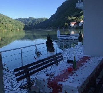 Milici Casa | Drinska terasa