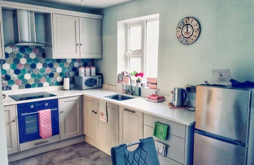 Drogheda Casa | Drogheda Comfort Double Room + Extra Mattress, Near Centre City