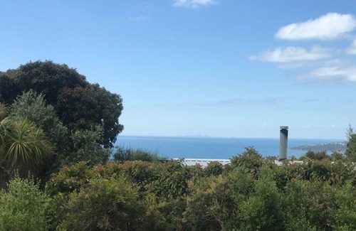 Dromana Casa | Dromana Seabreeze is a 3 minute drive to the beach and wineries