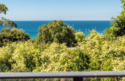 Dromana Casa | Dromana Tree House Private Gardens & Ocean Views