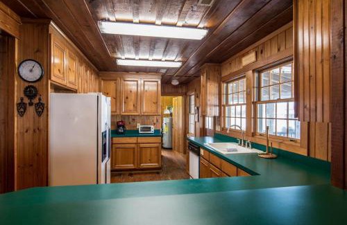 Pawleys Island Casa | Drop Anchor A Dog-Friendly Home with Beach Access