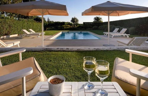 Portimao Villa | Villa de Lujo en el Campo Cerca de Portimão con Piscina, Jardines y Concierge