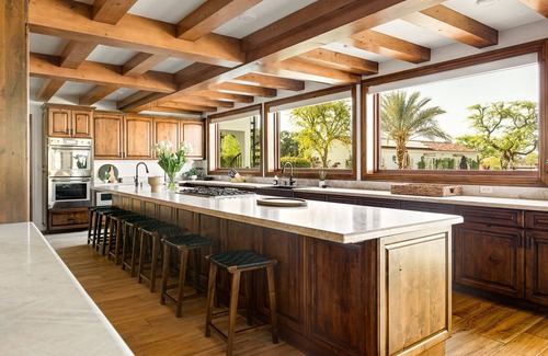 Indio Casa | Drop-dead gorgeous villa-all amenities-13 bedrooms!