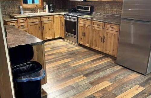 Lansing Casa | Drop Tine Ridge w/Hot Tub