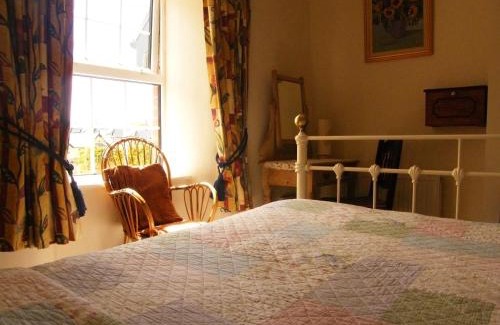 Pairc Na Gloine Cama Y Desayuno | Druid Cottage