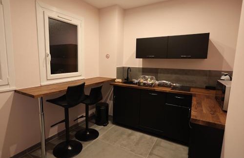 Plateau de Haye Cama Y Desayuno | Ds Plaisir Love Room avec sauna, jacuzzi à Nancy
