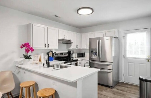 Downtown Casa | DT/2 Spacious 3BR Suites/FreeParking/SelfCheckin