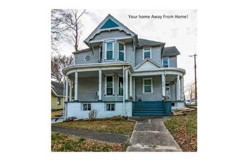Clarksville Apartamento | ❤DT Victorian Apt C❤~2br~Walk to DT/APSU~Firepit❤