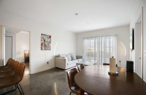 Arts District Apartamento | DTLA Haven Luxury 2BR Apartment Arts District
