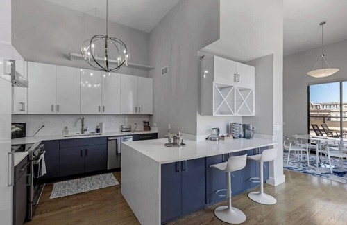 The Loop Condominio | Dtown Penthouse 11+Parking, Gym, Pvt Patio, Pool