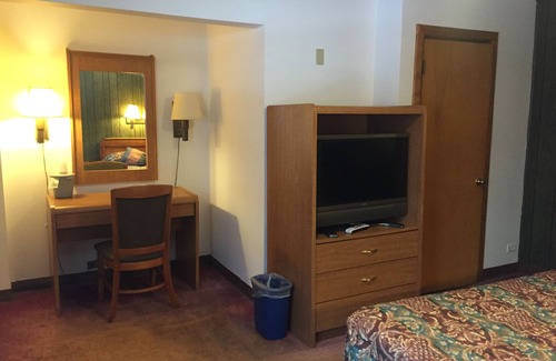 West Chicago Hotel | Du Wayne Motel