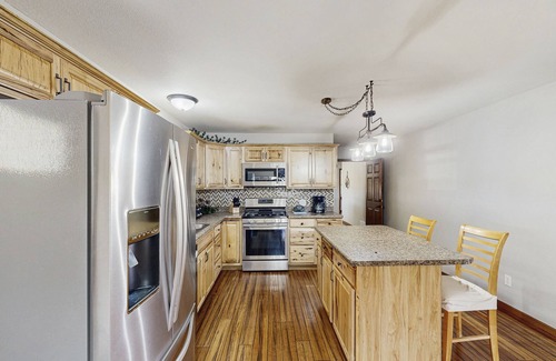 Rapid City Casa | Dual unit home with fenced yard, grill, firepit & jetted tub - close to town