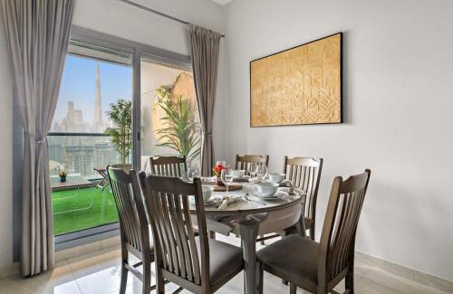 Business Bay Apartamento | Dubai Dream Retreat- Burj Views