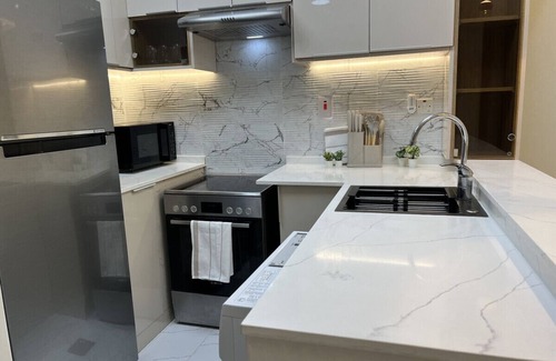 Jumeirah Lake Towers Apartamento | Stylish 1 Bedroom w/ canal view, near Beach and Metro Station