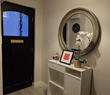 Ongar Casa | Dublin - 3 Bedroom Cosy Home - Sleeps Max 7
