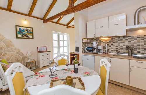 Mocici Chalet De Esquí | Dubrovnik Chalets - Two charming stone houses with private pool