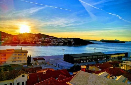 Gruz Casa | Dubrovnik dream by Nostromo